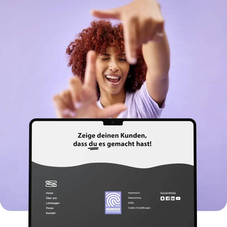 Anwendungsbeispiel: KI-Kennzeichnung auf Webseiten Beispielhafte Einbindung des HUMAVE Siegels auf einer Webseite im Footer zur Kennzeichnung menschlicher Inhalte.